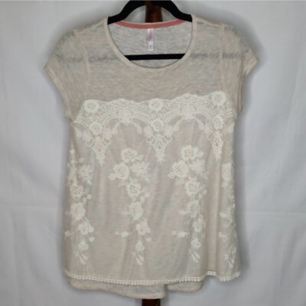Xhilaration women’s size small never worn Lace Short Sleeve Top